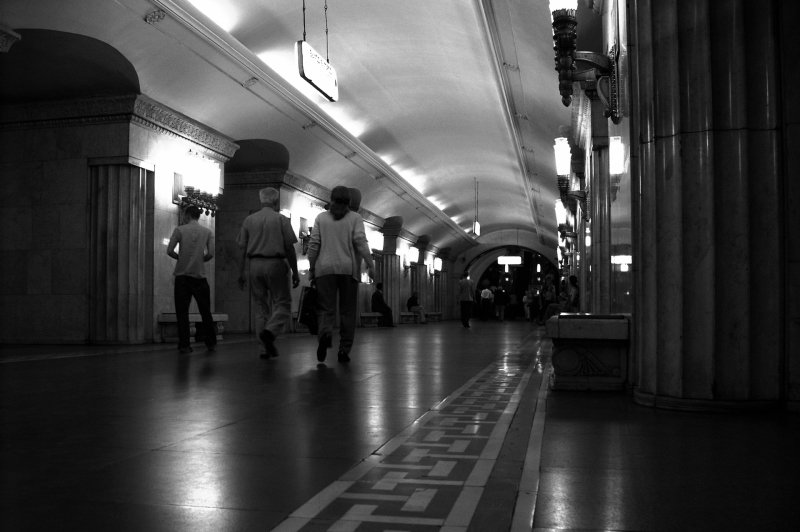 <p>Moscow metro in 2005, Moscow, Russia.</p>